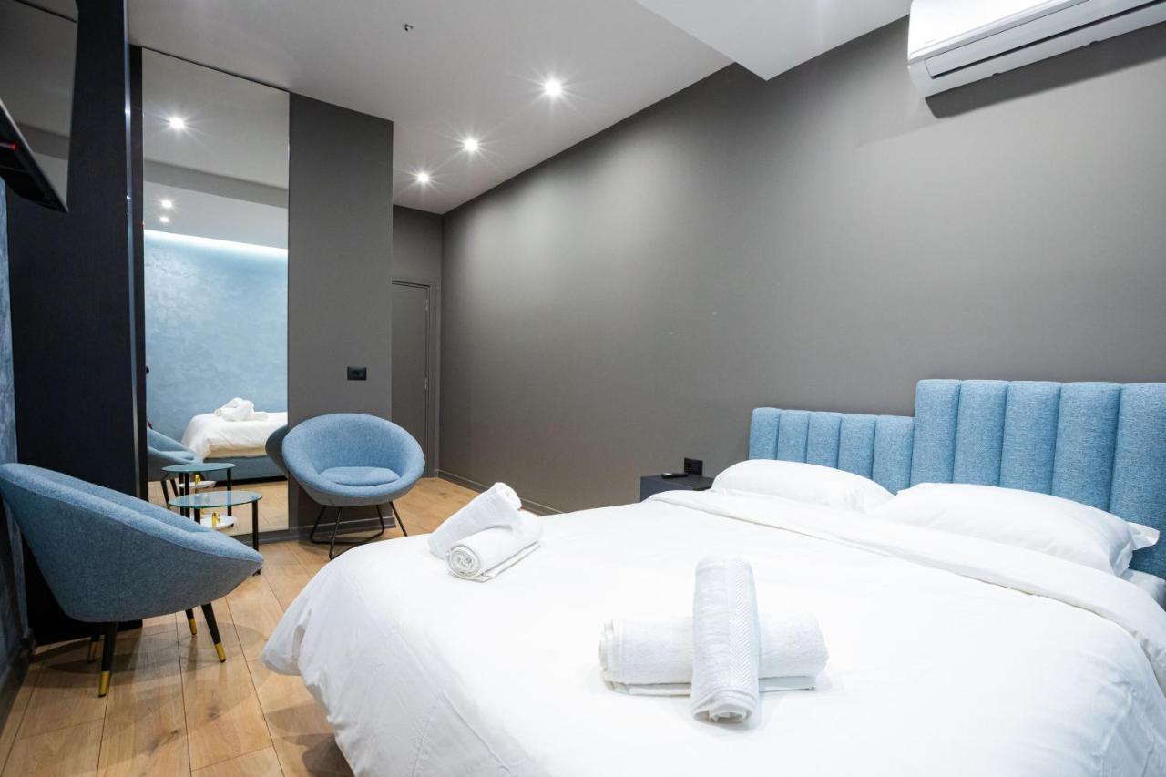 Dea'S Apartaments 티라나 외부 사진